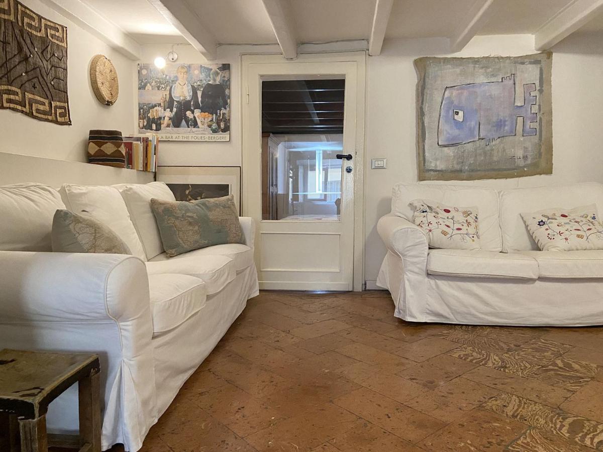 Fascinating Central Hideaway In A Physicist'S Home Côme Esterno foto